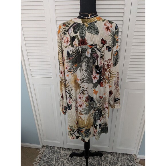 H&M Top Women's 12 Blouse Tropical Multicolor Hawaiian Parrots Vneck Tunic Coast - Picture 9 of 14